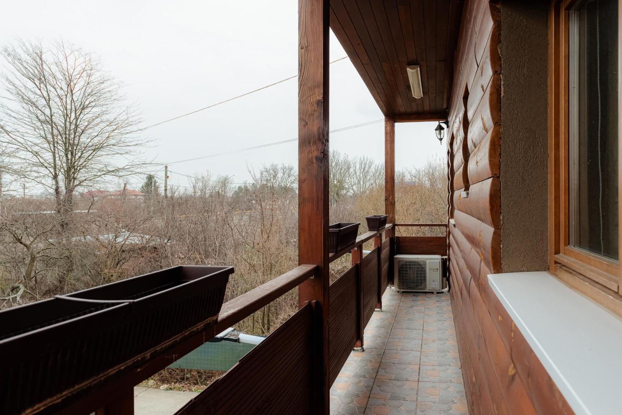 Business Transit To Therme & Bucharest Airport Săftica Eksteriør billede